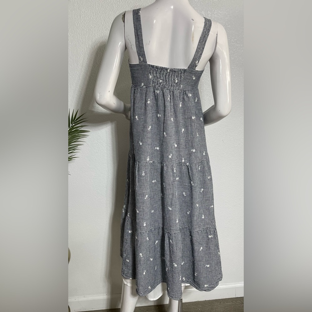 Madewell Gray Floral Tiered Midi Dress - Picture 10 of 14